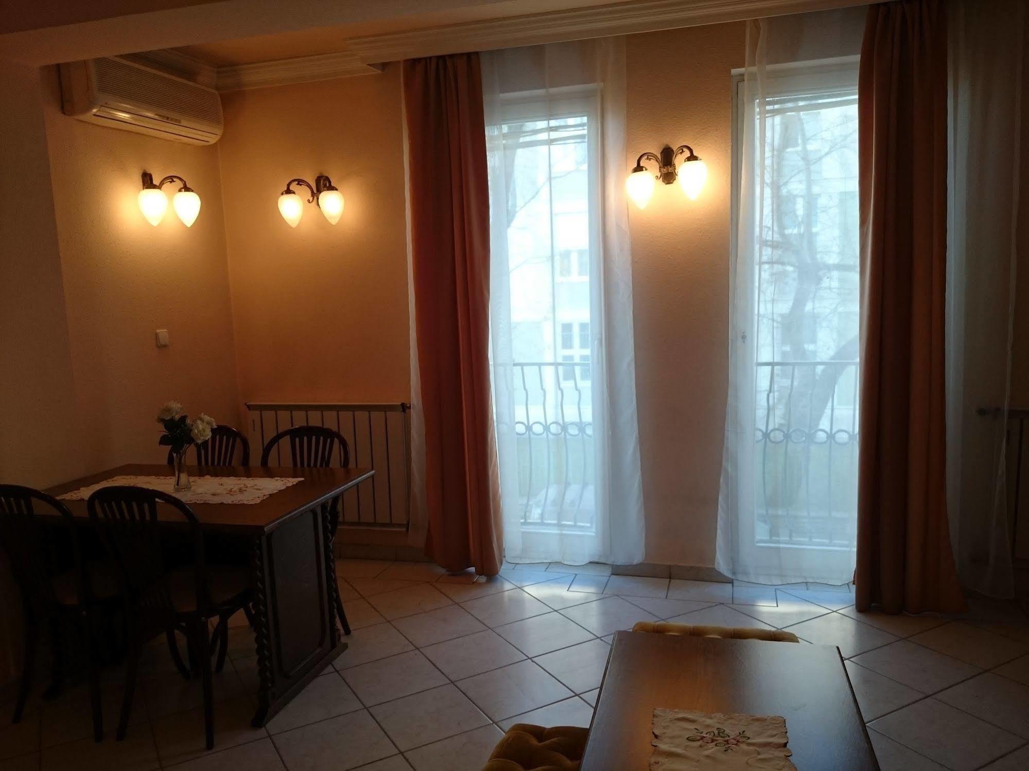 Hotel Happy Apartments Budapest Ngoại thất bức ảnh