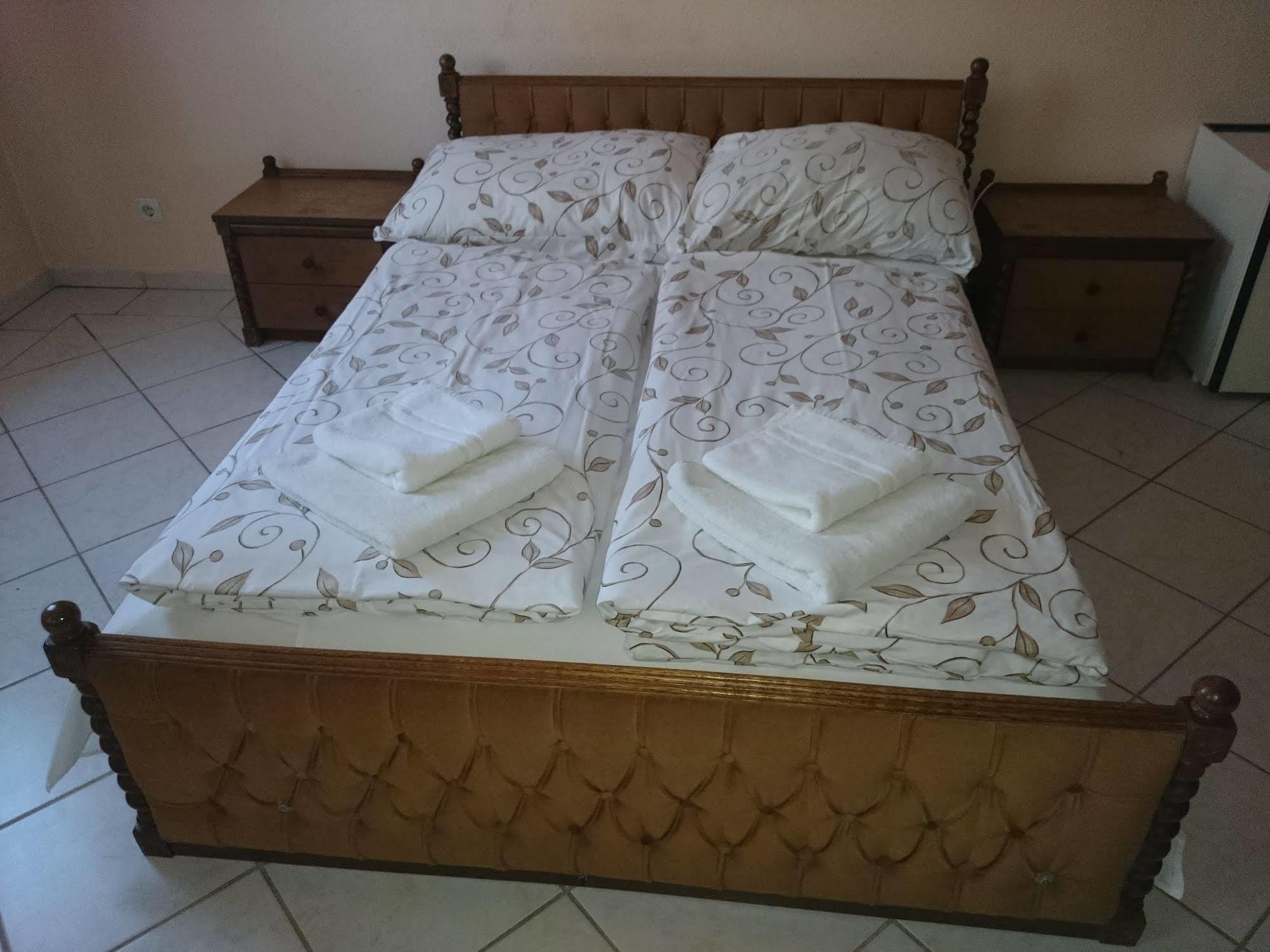 Hotel Happy Apartments Budapest Ngoại thất bức ảnh